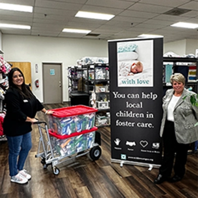 InRoads donates curly hair kits and hygiene kits to With Love Oregon