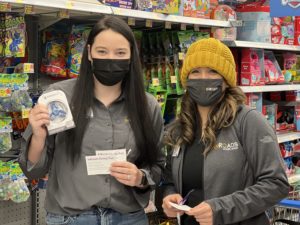 InRoads team members shop for gifts